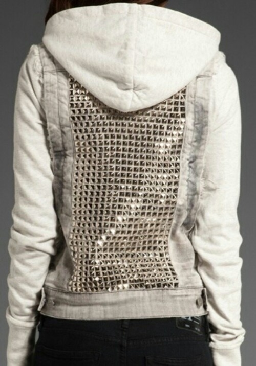 Studs Are So Inn!!