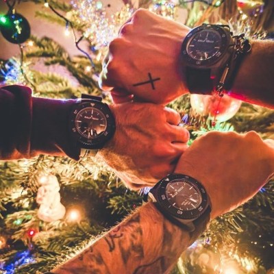 Instagram Repost
alftech_official  Christmas spirit with 3 WRX in front of the tree! Wich model will be your Xmas favorite? 🎅🏻🎅🏻🎅🏻 [ #ralftech #monsoonalgear #divewatch #watch #toolwatch ]