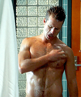 tl-hoechlin:   Glen Powell is Chad Radwell in Scream Queens   
