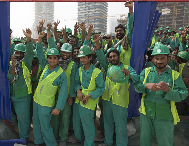 mockssblog-deactivated20170103: Laborers have held a strike in the Downtown Dubai