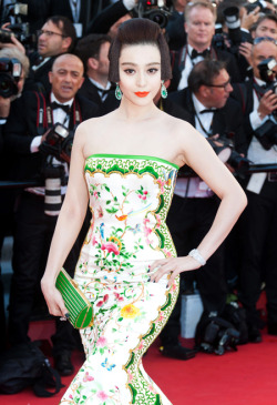 diglettdevious:  sweetappletea:  mingsonjia:  robblerobble:  The only thing I know about Fan Bingbing is that she’s a Goddess.   Fan Bingbing runs every red carpet   GASP WHAT A GORGEOUS DRESS  This is nutty!  