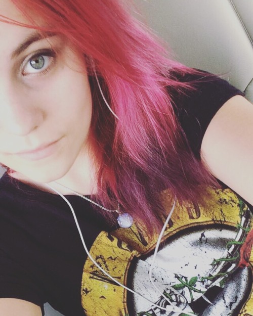 hazy-days-and-black-umbrellas:  Felt like a punk princess today