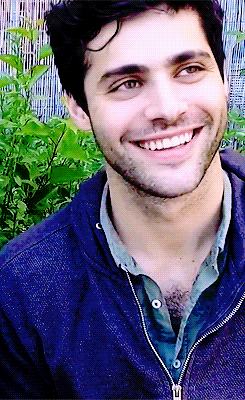 damn-daddyoreo: What did we do to deserve this ray of sunshine ☀️