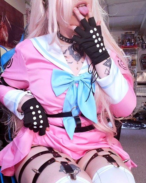 New set posted on my OF! I actually love it a lot ngl. ❤❤ @ emeritusx . . . . . #miuiruma #danganron