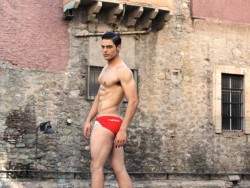 underwearexpert:  Jorge Rivas hits the streets