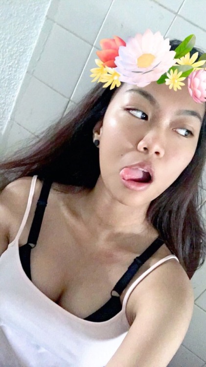 heyyyhaha: Pancut kat mulut ngn tetek baru tau