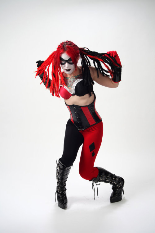 the-dark-joker-chronicle:  Harley Quinn fucking sexy !!!   Sexy Cosplay and Geek things like,follow,reblog    Click here for the archive