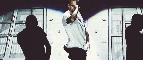 bmoneyworld:  belovedbreezy: He could perform for me any day! 