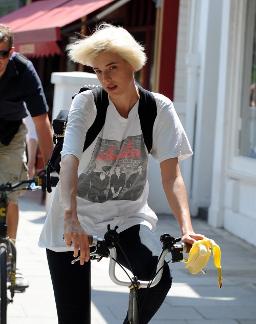 sexycyclists: lapetitemariniere:  There is something aesthetically pleasing about the elegance of th