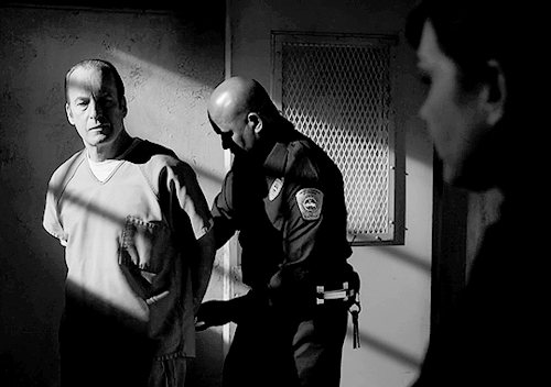 wexler:“Saul! Lawyer’s here!”