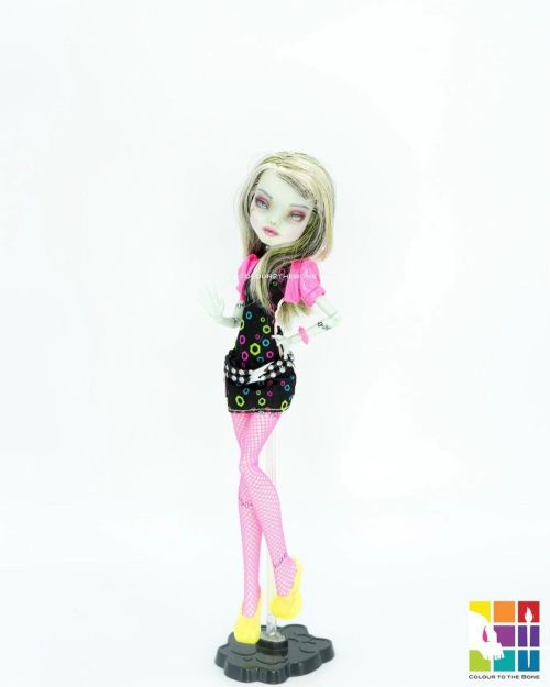 Frankie - I’ve always loved her bright colours. She’s electrifying and needs to be dress