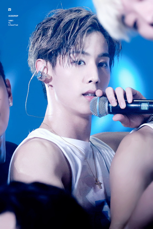 © Aciddrop | PLEASE DO NOT EDIT