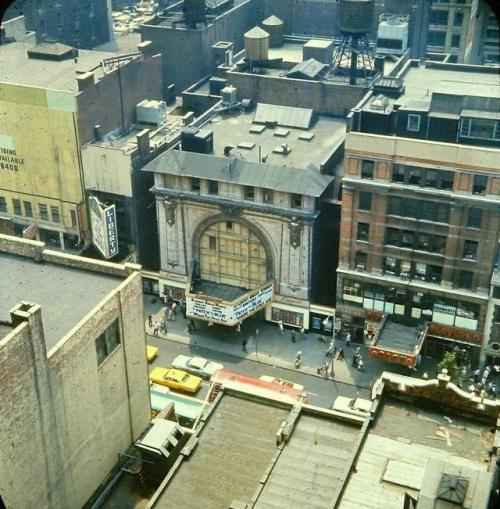 route22ny - Looking down at 42nd Street between 7th & 8th...