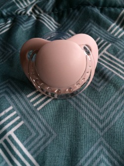wittlebabu:  Got my @onesiesdownunder adult pacifier. I love the pink colour and the mouth piece is large and fits my mouth comfortably. Would highly recommend checking out their great little store. 😊🍼  