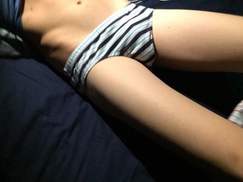 minimaxkiddo: nick-romeo99:  okay this is not a diaper. but at monday was my 18th birthday and i had to wear big boys underwear. i like it also to wear childish briefs because its a part of my fetish. i hope you like it also 