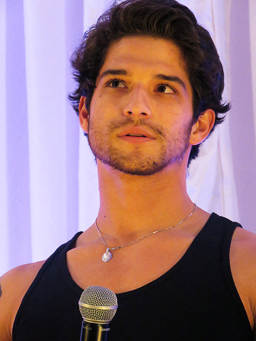 majiinboo:  zacefronsbf:Tyler Posey at Wolfs porn pictures