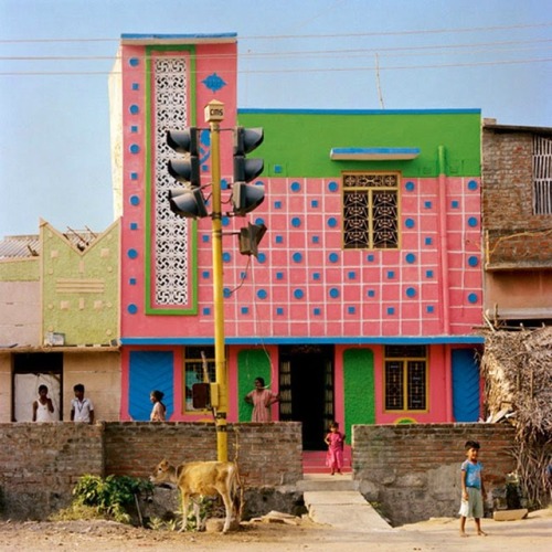 atreodeco:Indian architecture inspired by Ettore Sottsass