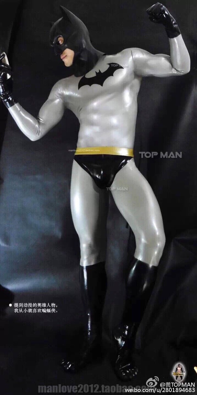 polopluto:  It’s me . Im Batman ~hahaha~ 