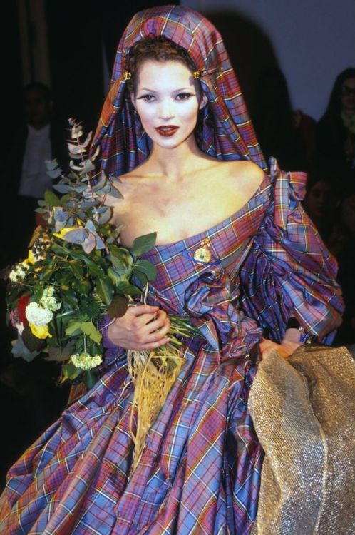 kate-jam-and-diamonds:Vivienne Westwood A/W 1993-94