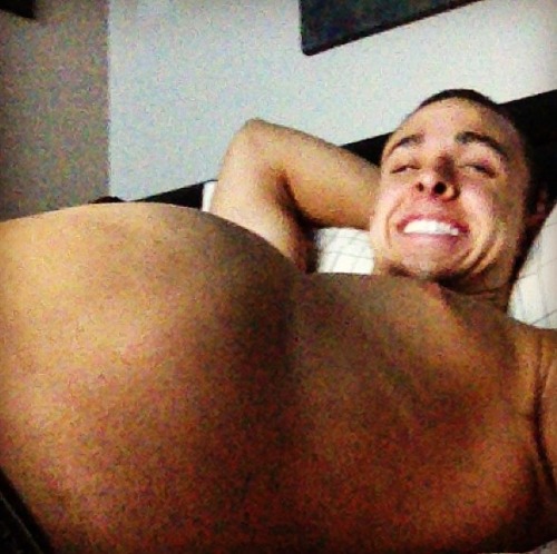 Follow Kadin Kerns on Vine and @Kadin_Kerns on Instagram for more of this guy. Shout out to DrBellyJ
