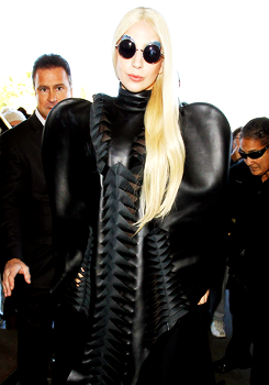 gagaroyale:  Gaga arriving at LAX airport