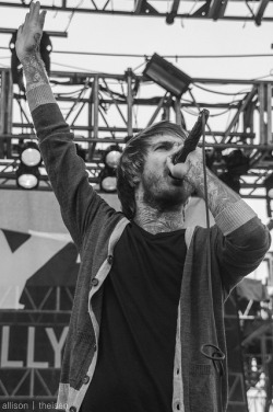 mitch-luckers-dimples:  Craig Owens by Allison