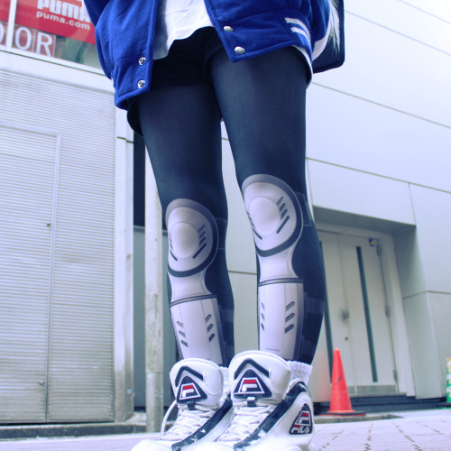 tokyo-fashion:  hima-ekimae:  戦うための性的殺意 モデル:りにょ  Always love Harajuku street snap model Rinyo. She’s like live action anime. 