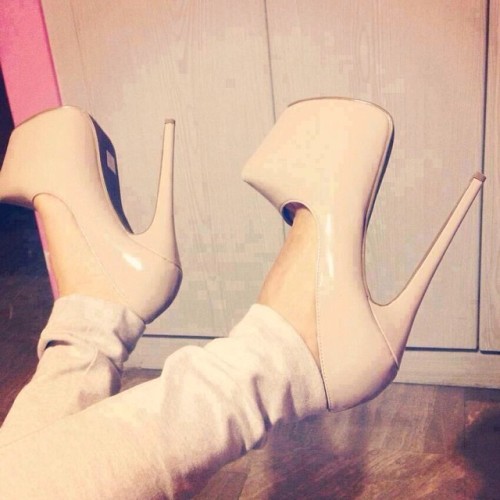 #heels #highheels #highheel #instaheels #shoelovers #stilettos #photooftheday #platformheels #skyhig