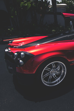 imposingtrends:  Red Huayra | ImposingTrends