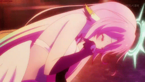 shusenpai:  “What are these two doing to this god-killing weapon...”