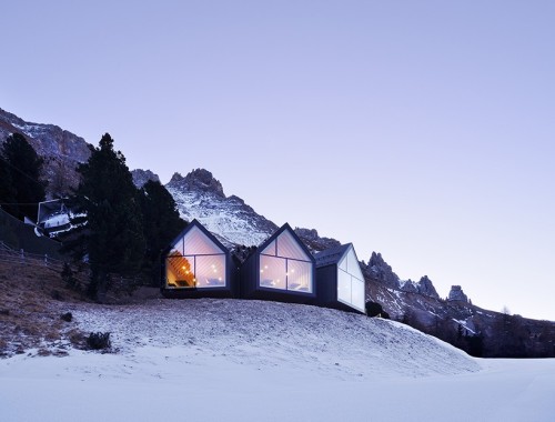 chachidesign - peter pichler completes wood-wrapped mountain...