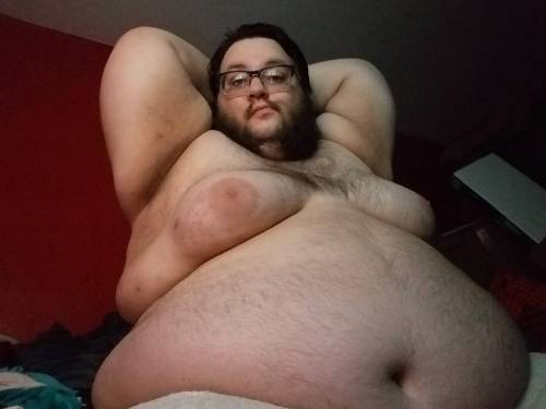 ppetalss: Soooo, the cutie featured in this blog is an amateur wrestler - and he’s going to the US Sumo Open in Los Angeles next month!!!!! He’s currently trying to raise some extra funds for the trip across the country, and could use a hand 💕