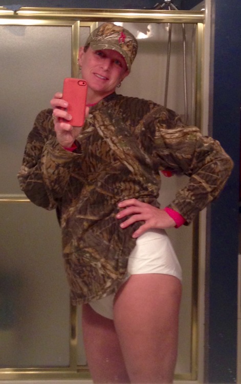 allgonenow4ever: daddyt1: thebambinogirl: Daddy is taking me hunting with the guys today again. He d