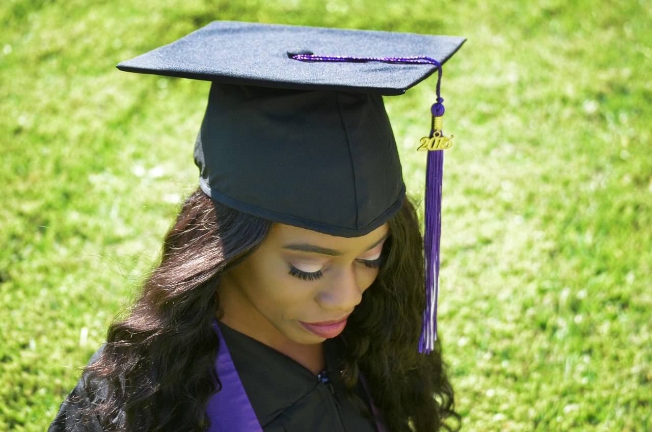 gosh-itsmariah:  thoughts4theday:  Black excellence on blackout day ✊🏾 graduating