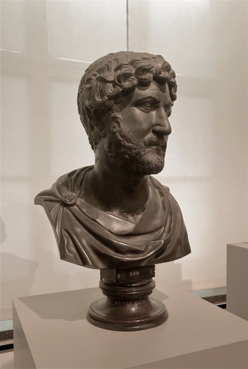 facesofthepast:Emperor Hadrian, from 120-130 AD.Altes Museum, Berlin.