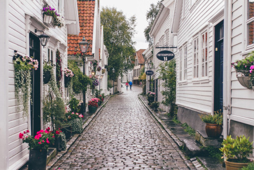 wanderlusteurope - Cute neighbourhood, Stavanger, Norway