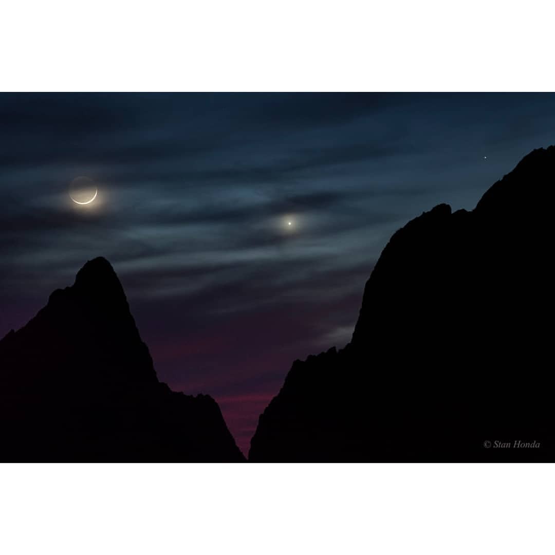 Twilight in a Western Sky #nasa #apod #stanhonda #moon #crescentmoon #satellite #venus