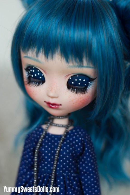 Blue Velvet Cake Pullip &lt;3www.yummysweetsdolls.etsy.comwww.yummysweetsdolls.comwww.facebook.c