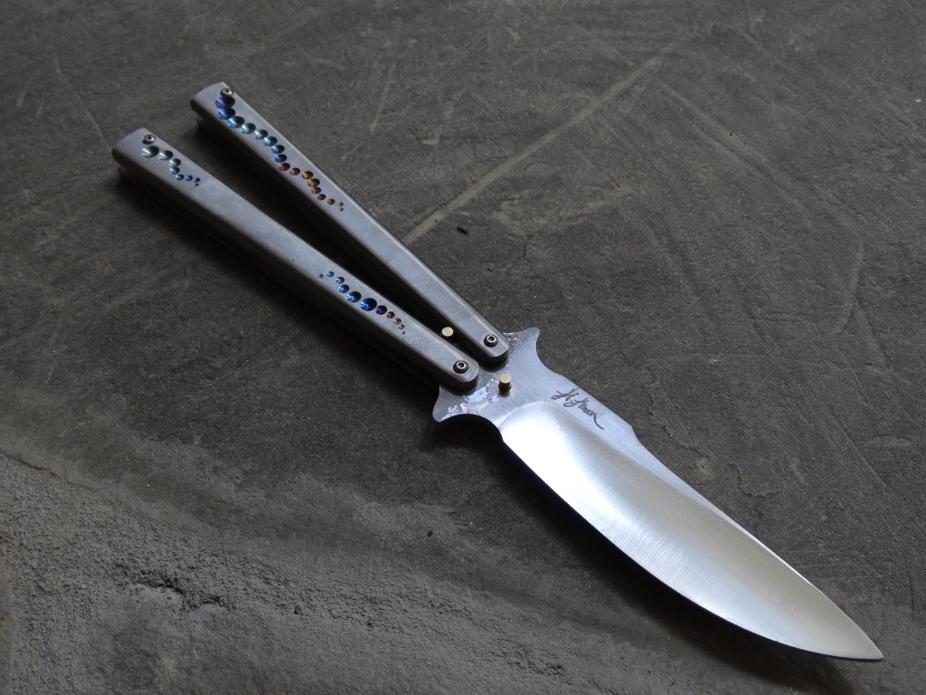 knifepics:  Balisong (Butterfly Knife)