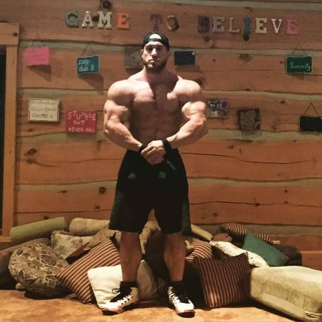 alphamusclehunks:  Sexy, large and in charge. Alpha Muscle Hunks.http://alphamusclehunks.tumblr.com/archive