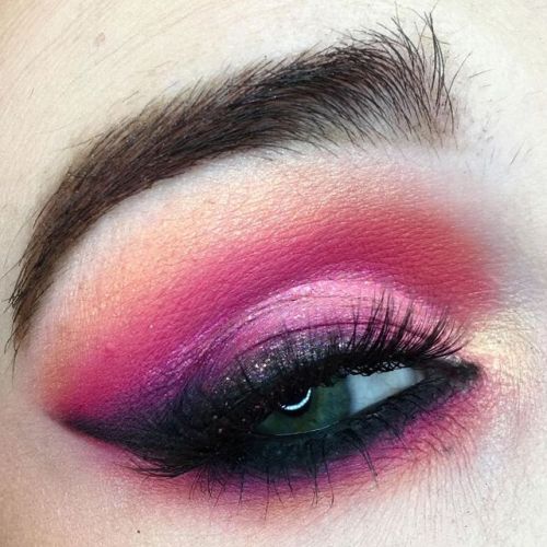 Pink sunset #vain #makeup #selfie #eye #eyeshadow #mua #motd #lotd #fotd #mac #maccosmetics #bhcosme