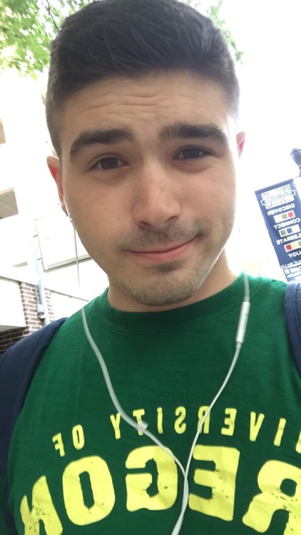 thoseinnerthots:selfie nation feat. haircut