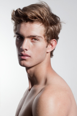 trashyprinces:  Allan by Cristiano Madureira.