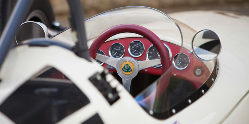 itsbrucemclaren:  1962 Lotus 24 BRM