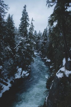 salboissettphoto:  Snowfall over the Cheakamus