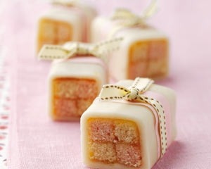 thecakebar:  Mini Marzipan Chocolate Battenberg Cake Mini Marzipan Hot Pink Battenberg