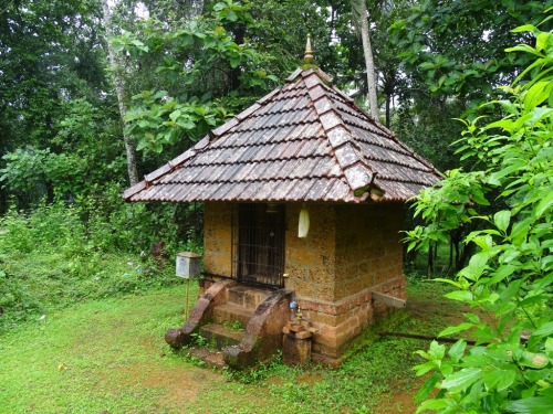 Sub shrine, Ramapuram temple, Kerala