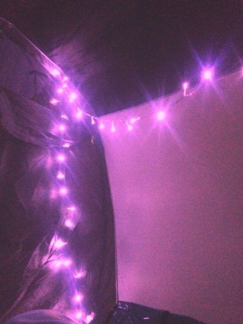 the-art-of-nothingness: ☀︎ Fairy lights ☀︎