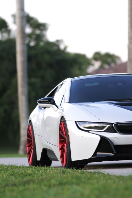 amazingcars:22" Vossen’s on this gorgeous i8.Owner and photographer: James McDonnellwww