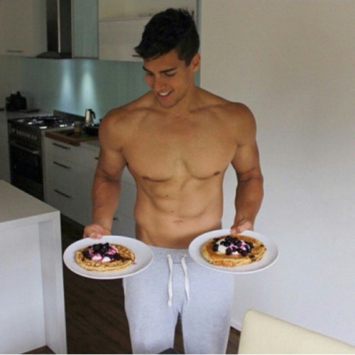 brief12h:  Relationship goals.  “Breakfast is served Sir!”“Holy crap, look at that